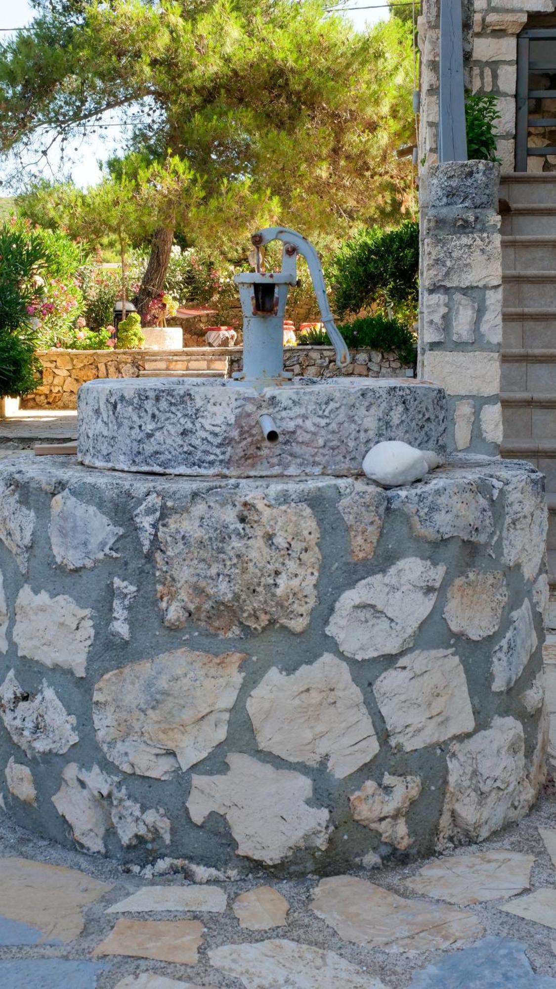 Fterini Apartments Sterna & Alletri Agios Leon 외부 사진