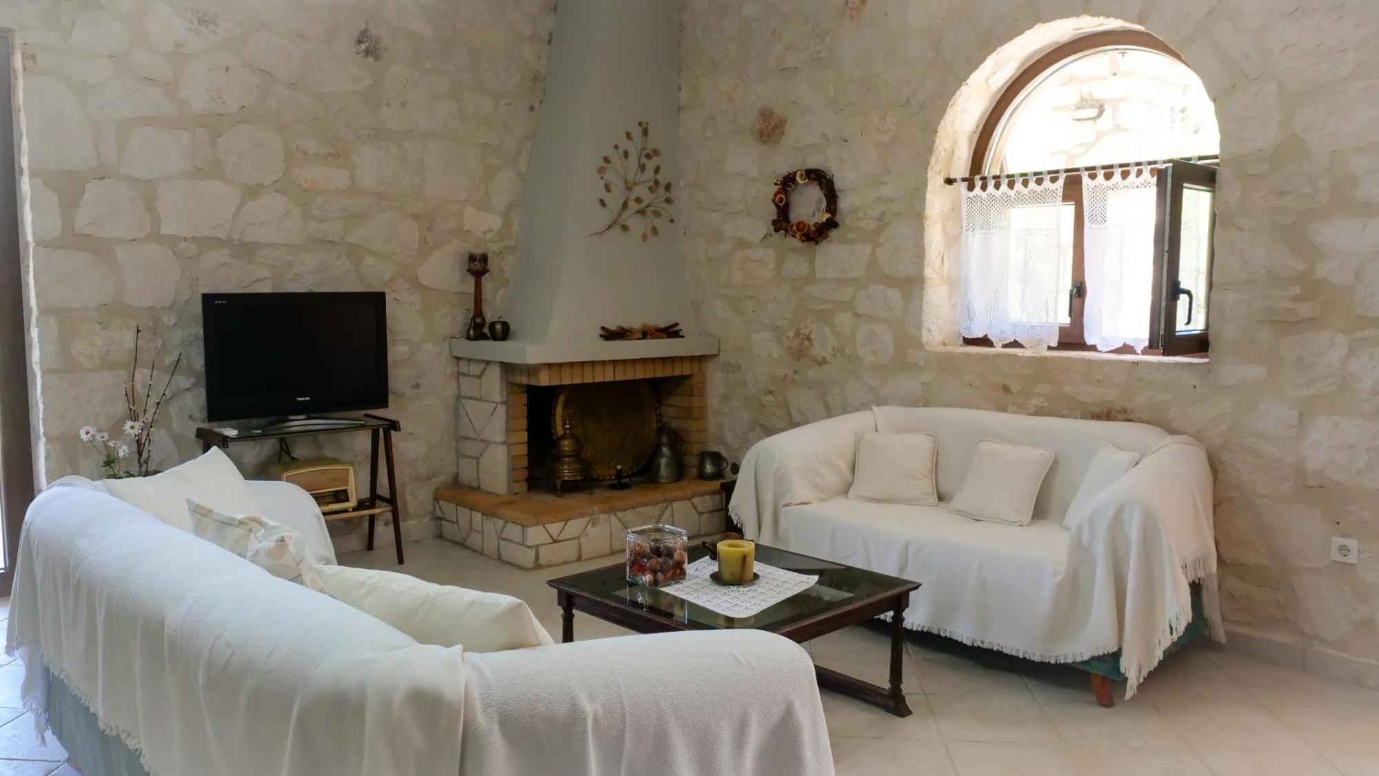 Fterini Apartments Sterna & Alletri Agios Leon 외부 사진